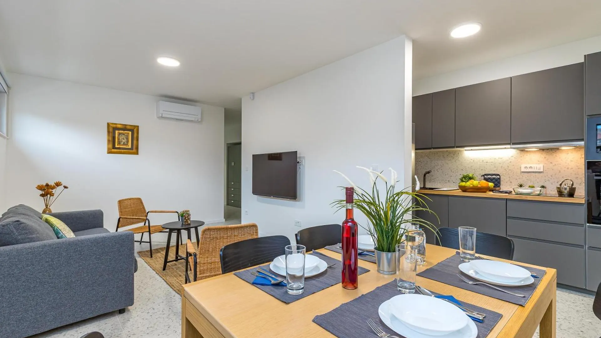 Sapore Di Mare Apartments - Happy Rentals Baska